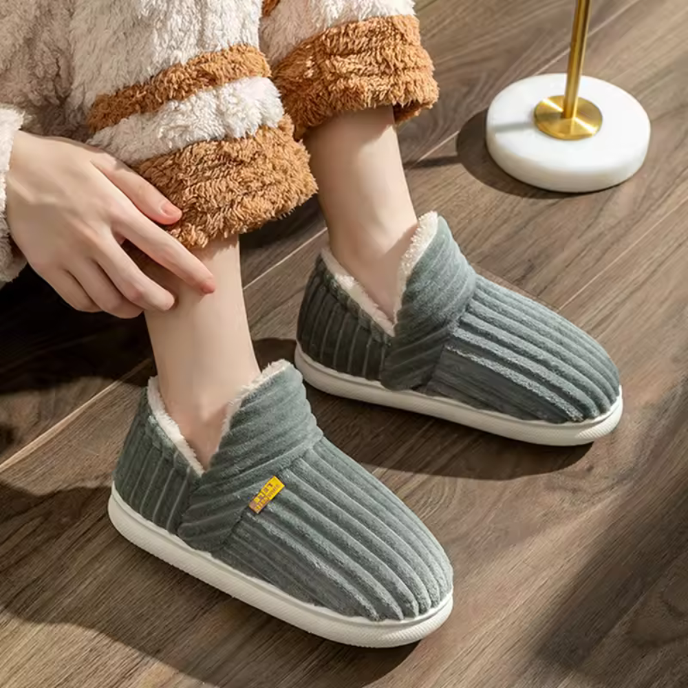 Boobreeze™ Warm Plush Furry Slippers