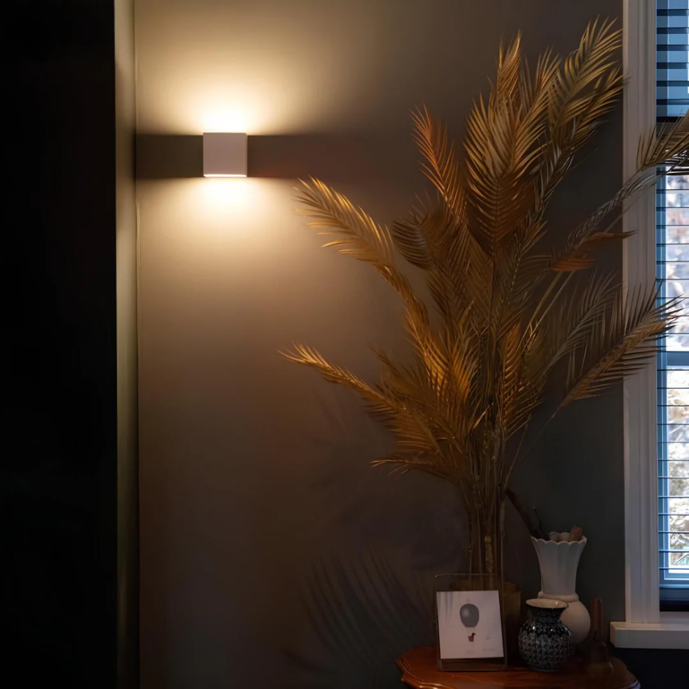Boobreeze™ Wireless Wall Lamp