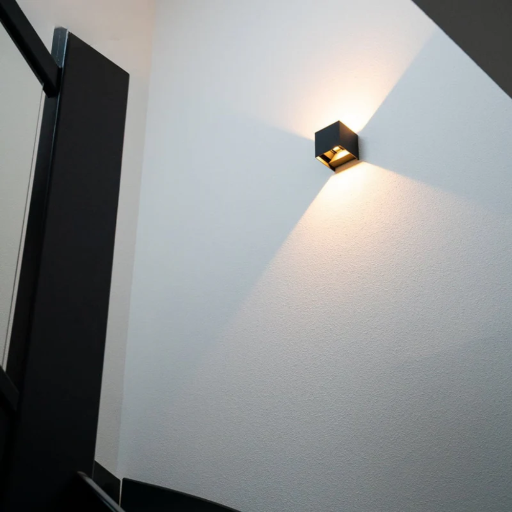 Boobreeze™ Wireless Wall Lamp