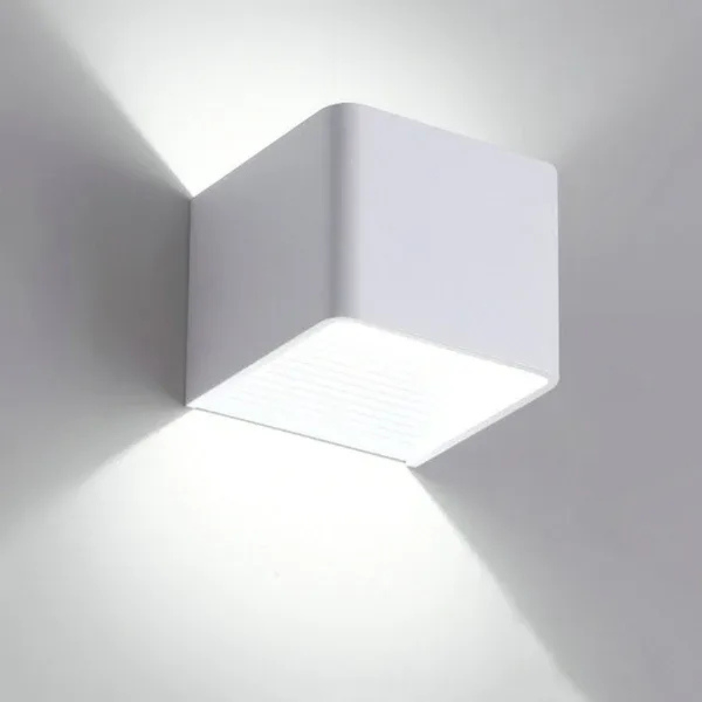 Boobreeze™ Wireless Wall Lamp